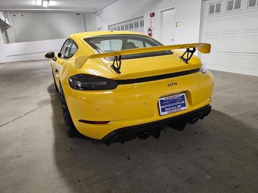 2020 Porsche 718 Cayman GT4