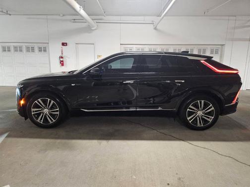 2024 Cadillac LYRIQ Luxury
