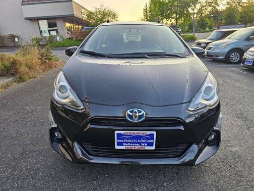 2016 Toyota Prius c Four