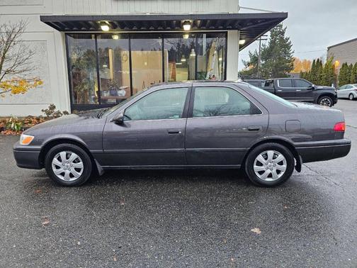 2000 Toyota Camry LE