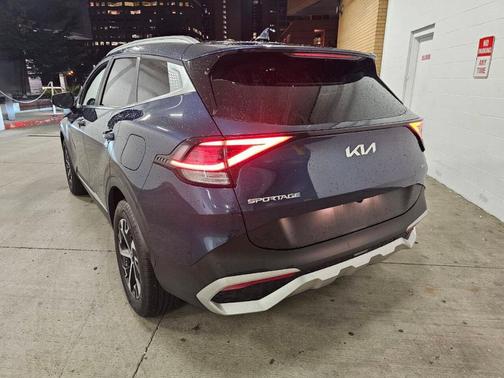 2023 Kia Sportage Hybrid EX