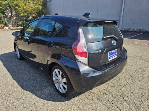 2016 Toyota Prius c Four