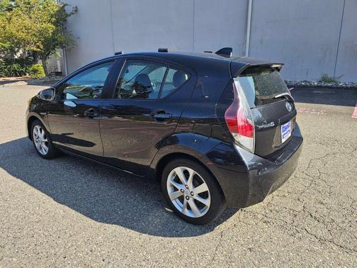 2016 Toyota Prius c Four