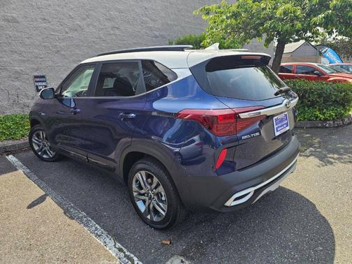 2021 Kia Seltos S