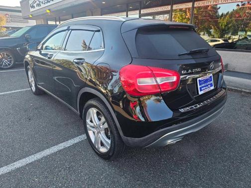 2017 Mercedes-Benz GLA 250 Base 4MATIC