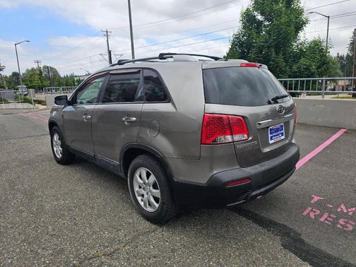 2011 Kia Sorento Base