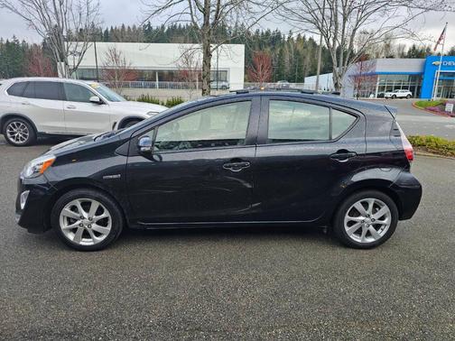 2016 Toyota Prius c Four