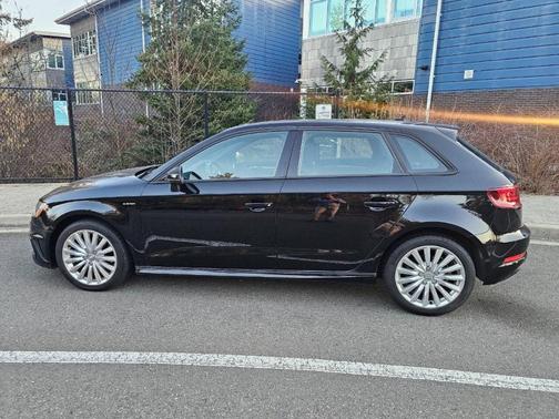 2016 Audi A3 e-tron 1.4T Premium