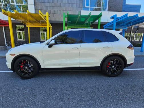 2012 Porsche Cayenne Turbo