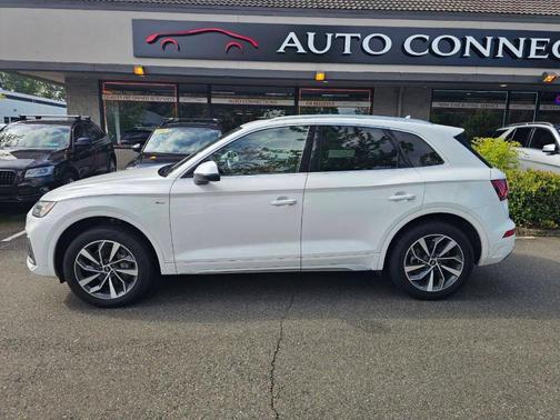 2022 Audi Q5 45 S line Premium Plus