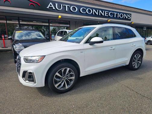 2022 Audi Q5 45 S line Premium Plus
