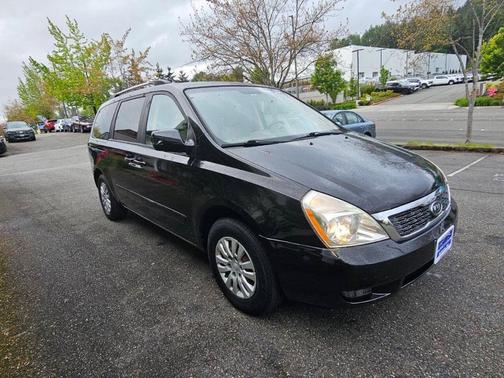 2012 Kia Sedona LX