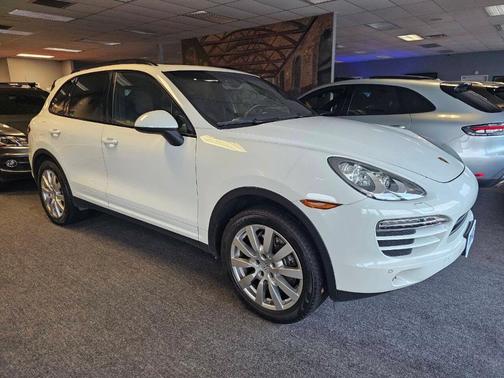 2014 Porsche Cayenne Base