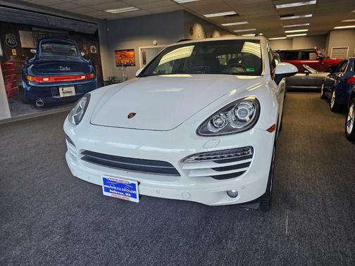 2014 Porsche Cayenne Base