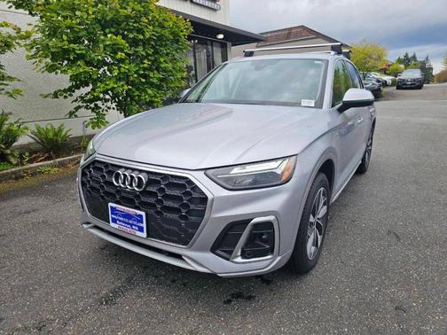 2022 Audi Q5 45 S line Premium Plus