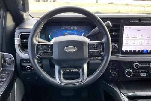 2023 Ford F-250 PLATINUM