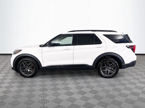 STAR WHITE MET TRI-COAT 2025 Ford Explorer ST-LINE