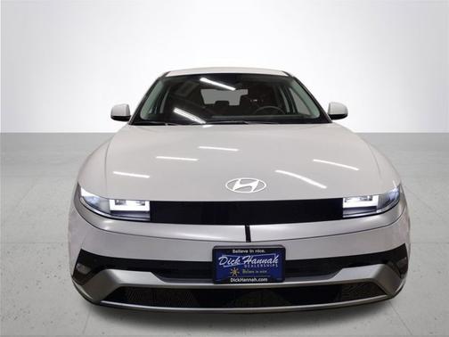 2025 Hyundai IONIQ 5 SE