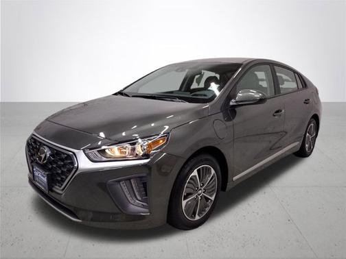 2022 Hyundai IONIQ Plug-In Hybrid SE