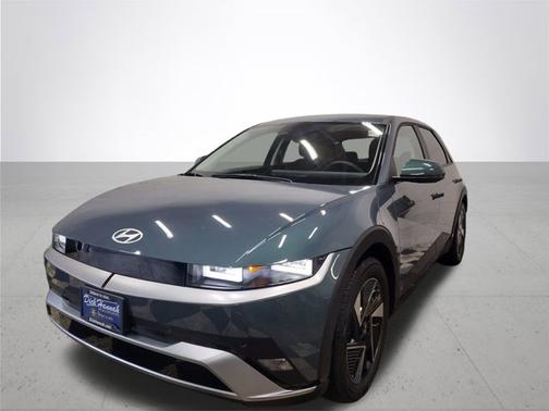 2025 Hyundai IONIQ 5 SE Standard Range