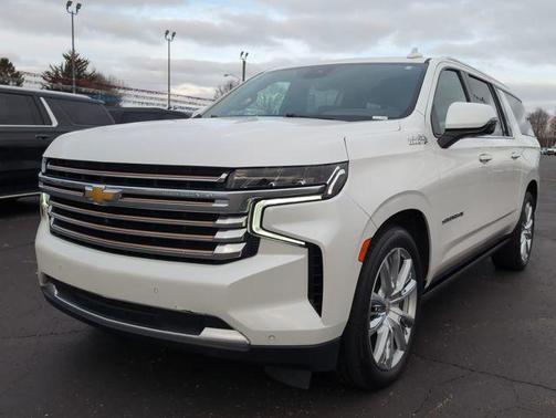 2023 Chevrolet Suburban 4WD High Country
