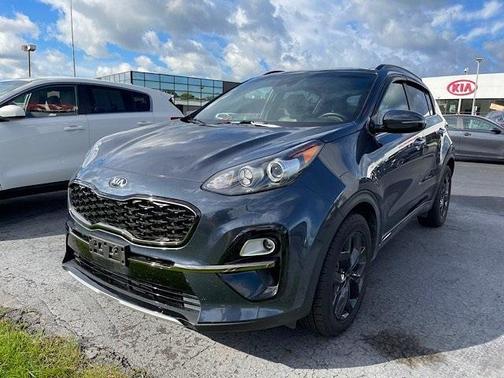 Photo 3 of 26 of 2020 Kia Sportage S