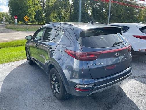 Photo 5 of 26 of 2020 Kia Sportage S