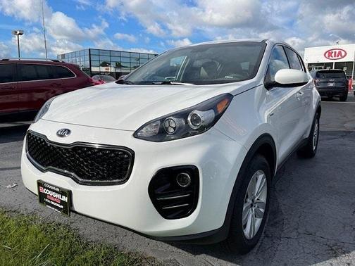 Photo 3 of 27 of 2017 Kia Sportage LX