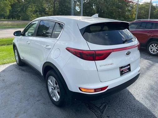 Photo 5 of 27 of 2017 Kia Sportage LX