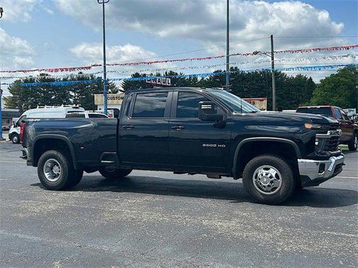 2024 Chevrolet Silverado 3500 LT