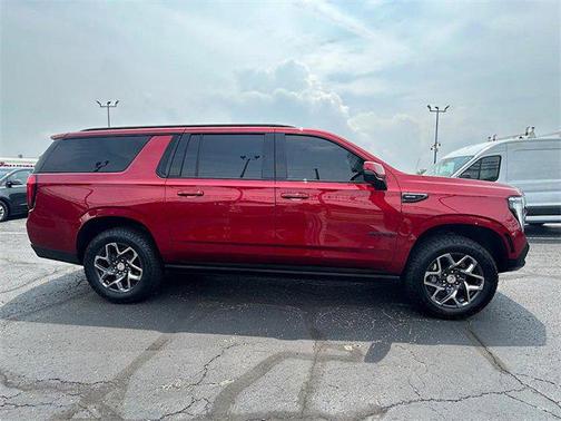 2025 GMC Yukon XL 4WD AT4 Ultimate