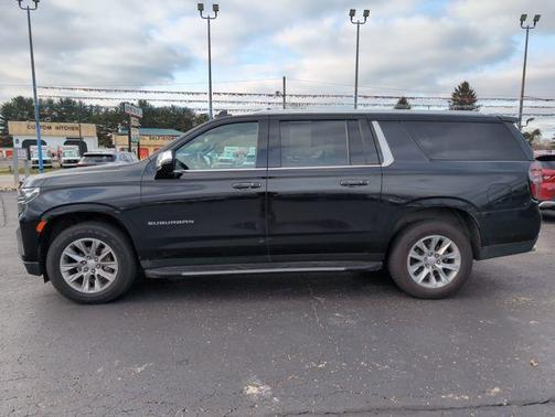 2023 Chevrolet Suburban Premier