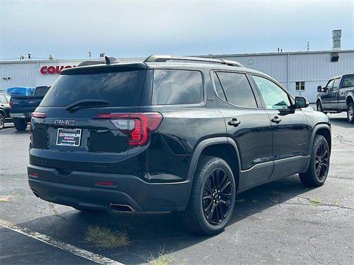 2023 GMC Acadia AWD SLT