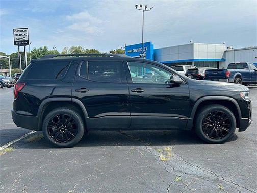 2023 GMC Acadia AWD SLT