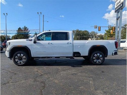 2025 GMC Sierra 3500 Denali