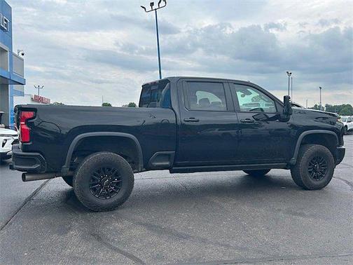 2024 Chevrolet Silverado 2500 4WD Crew Cab Standard Bed ZR2