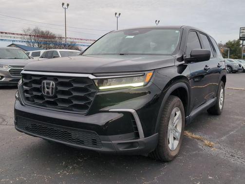 2023 Honda Pilot AWD LX