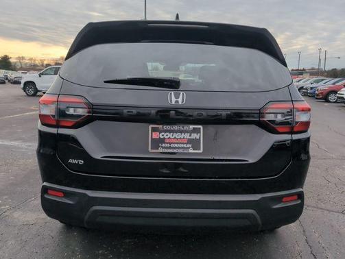 2023 Honda Pilot AWD LX