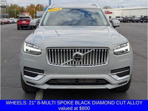 2025 Volvo XC90 Plug-In Hybrid T8 Plus 7-Seater