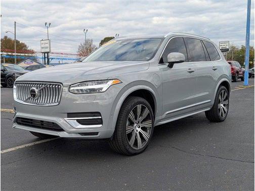 2025 Volvo XC90 Plug-In Hybrid T8 Plus 7-Seater