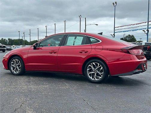2022 Hyundai SONATA SEL