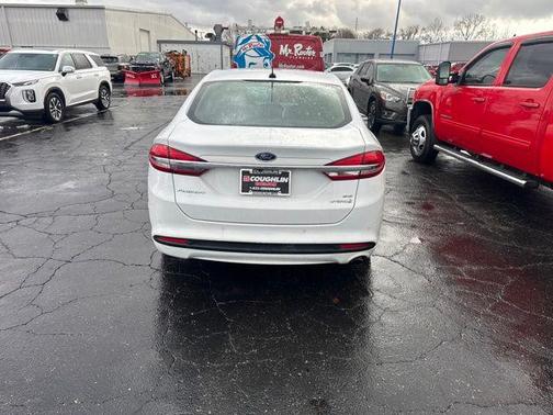 2018 Ford Fusion Hybrid SE