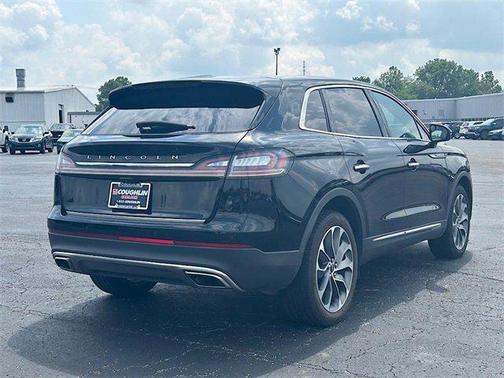 2022 Lincoln Nautilus Reserve
