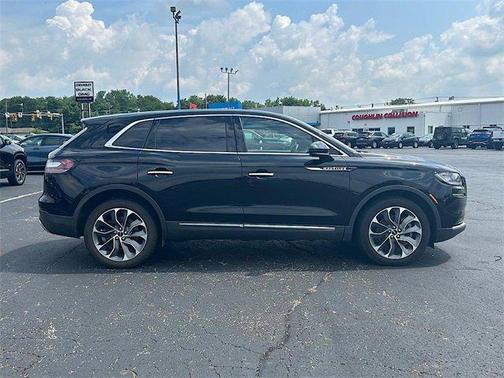 2022 Lincoln Nautilus Reserve