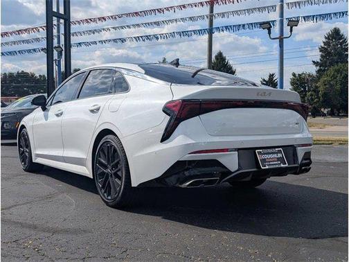 2025 Kia K5 GT