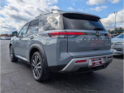 2024 Nissan Pathfinder Platinum 4WD