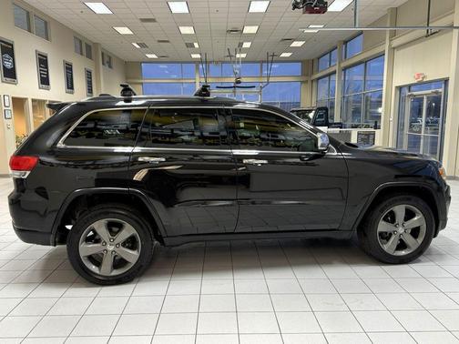 Brilliant Black Crystal Pearlcoat 2015 Jeep Grand Cherokee Limited