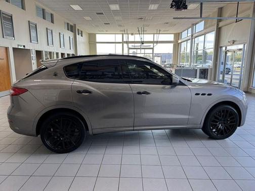 2017 Maserati Levante S