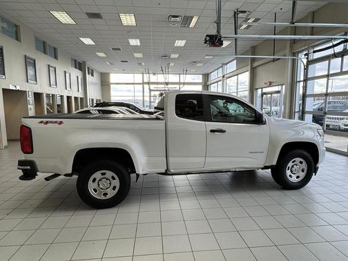 Summit White 2018 Chevrolet Colorado WT