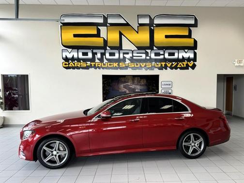 designo Cardinal Red Metallic 2017 Mercedes-Benz E-Class E 300